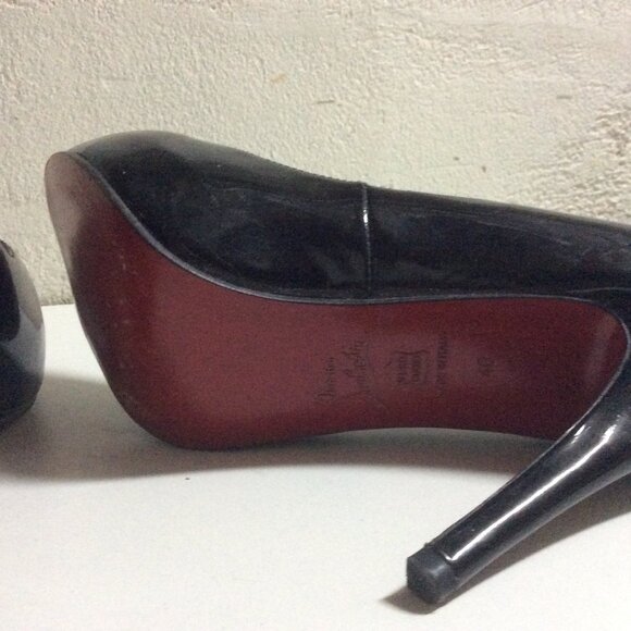 Christian Louboutin Black Patent Daffodile Leather Pumps Size 40 - Picture 6 of 7
